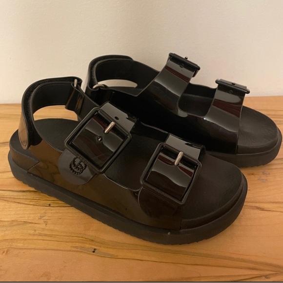 *SOLD* Gucci Isla dad sandals - Picture 2 of 6